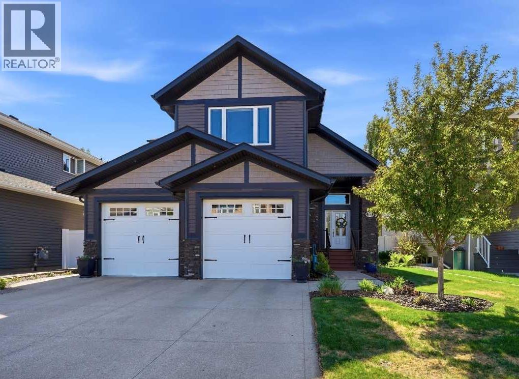 22 Vienna Close, Red Deer, Alberta  T4R 0P1 - Photo 1 - A2312934