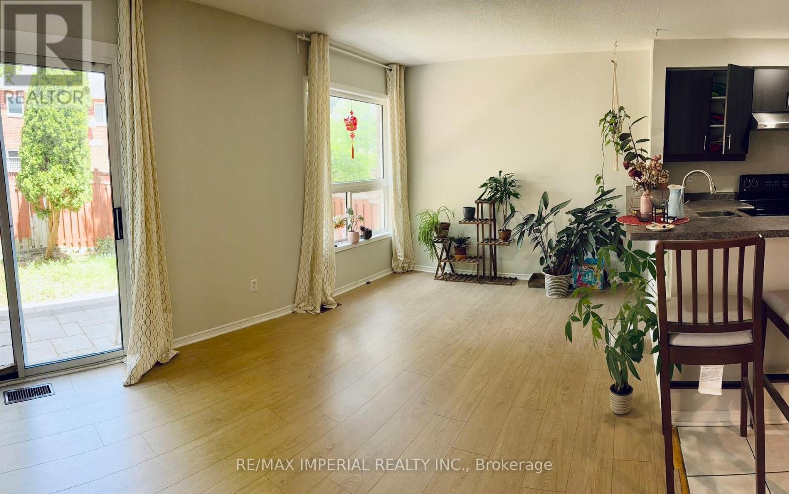 453 Heddle Crescent, Newmarket, Ontario  L3X 2J4 - Photo 9 - N13218792