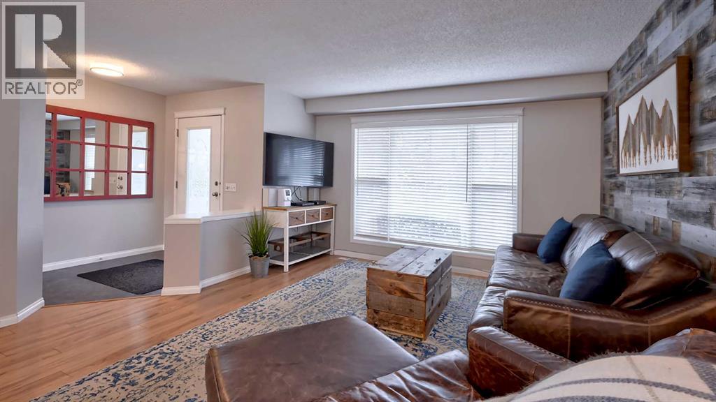 20 Tuscany Valley Park Nw, Calgary, Alberta  T3L 2B6 - Photo 5 - A2315770