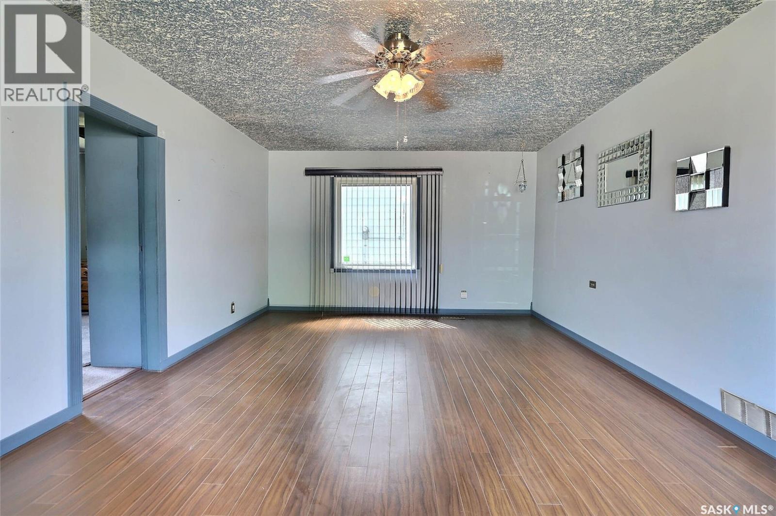 655 Alexandria Avenue, Bethune, Saskatchewan  S0G 0H0 - Photo 9 - SK037856