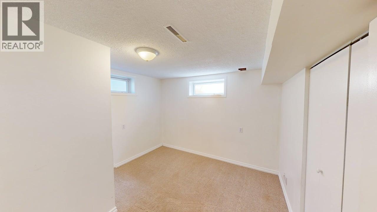 11023 Peace River Road, Fort St. John, British Columbia  V1J 2S8 - Photo 30 - R3130445