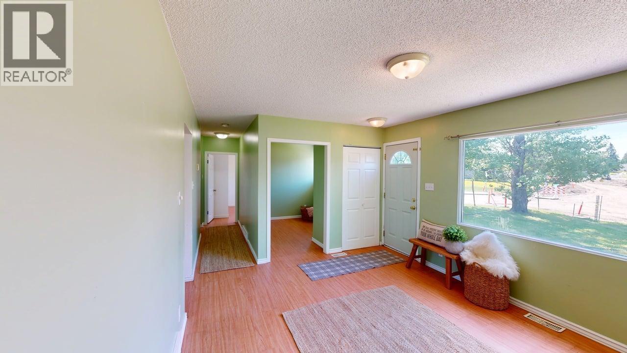 11023 Peace River Road, Fort St. John, British Columbia  V1J 2S8 - Photo 5 - R3130445