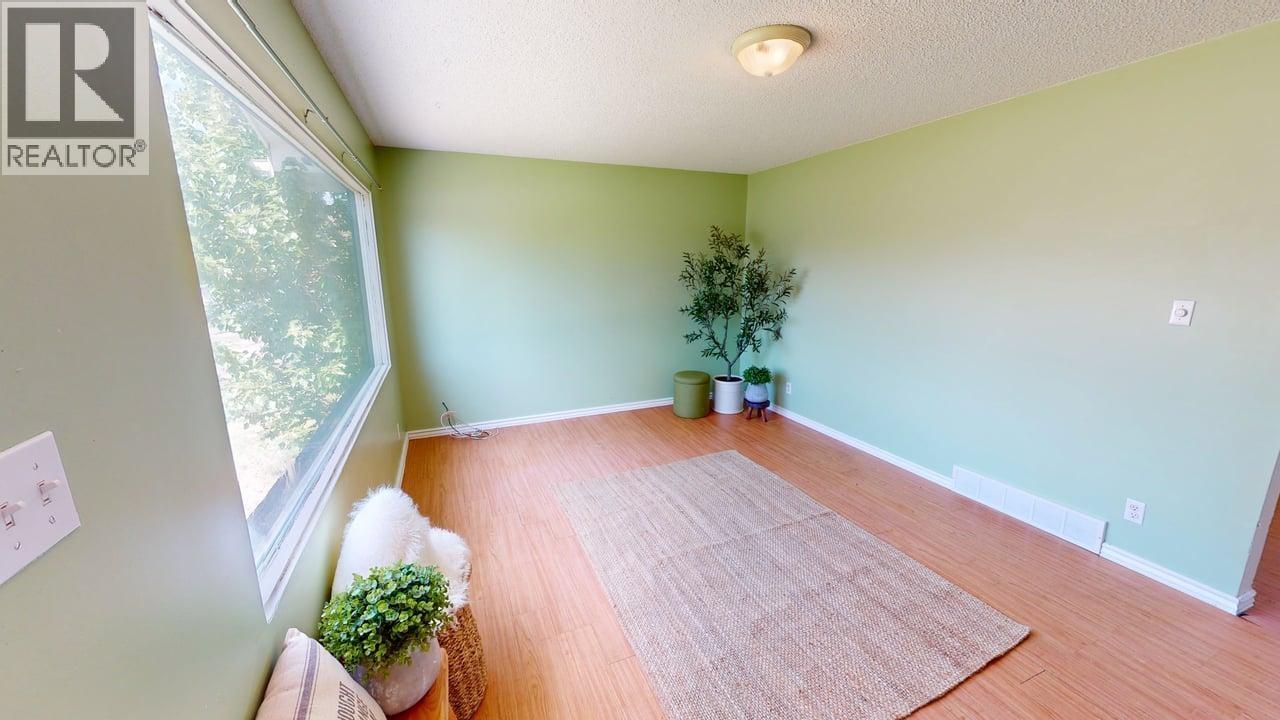 11023 Peace River Road, Fort St. John, British Columbia  V1J 2S8 - Photo 7 - R3130445
