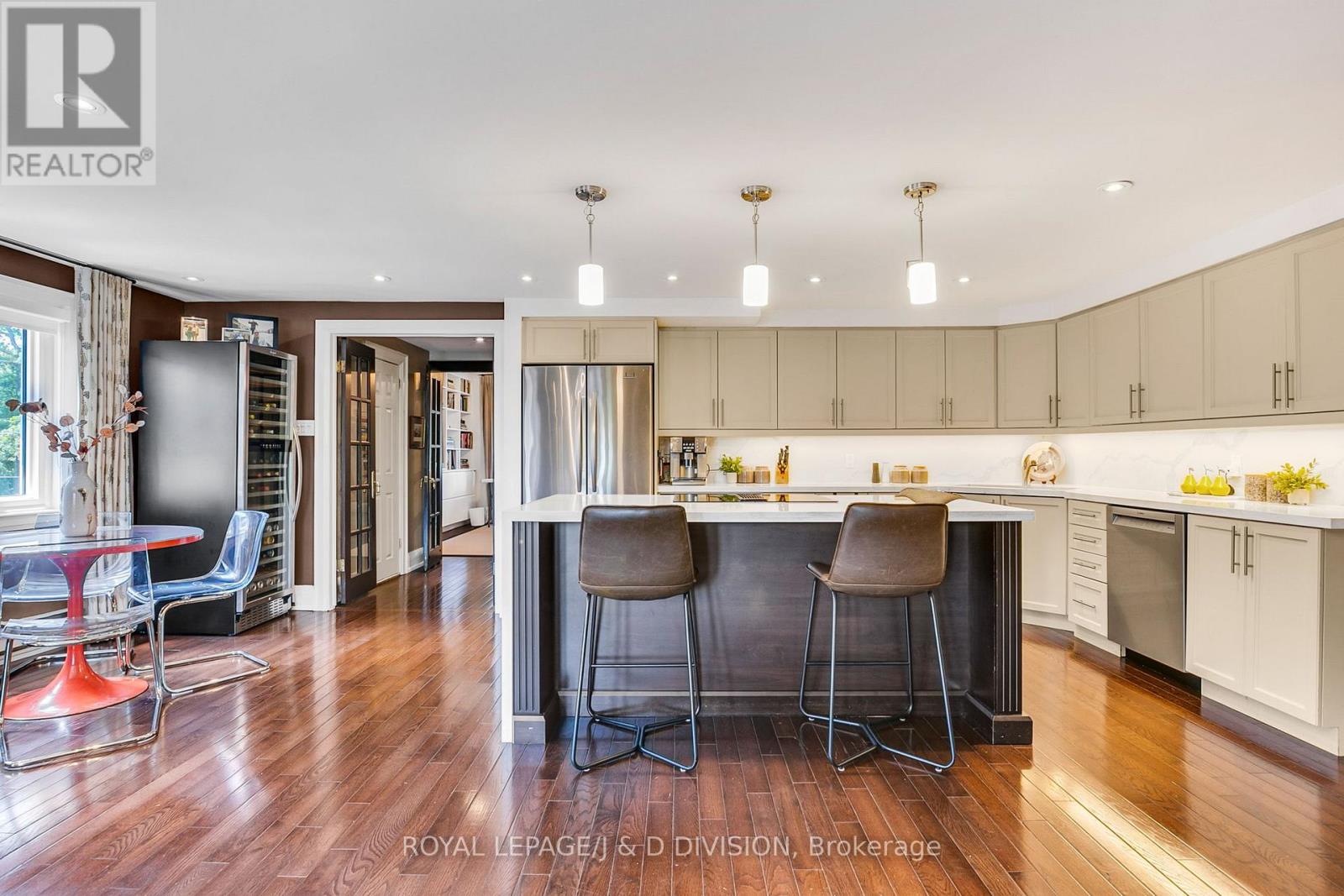 137 Highbourne Road, Toronto, Ontario  M5P 2J8 - Photo 14 - C13225368