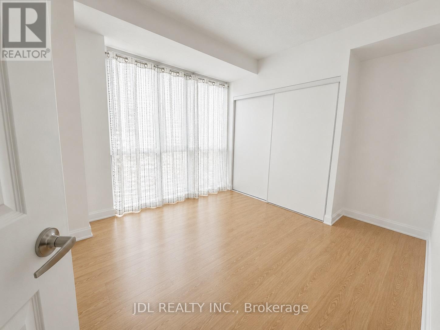 2612 - 761 Bay Street, Toronto, Ontario  M5G 2R2 - Photo 11 - C13225388