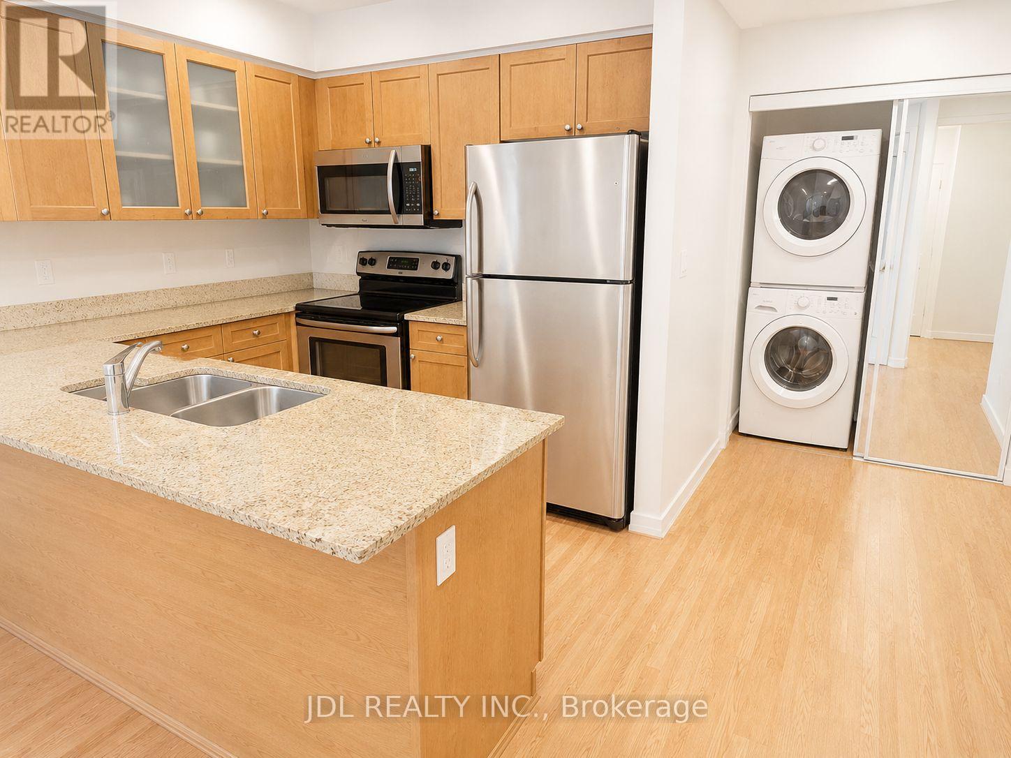 2612 - 761 Bay Street, Toronto, Ontario  M5G 2R2 - Photo 4 - C13225388