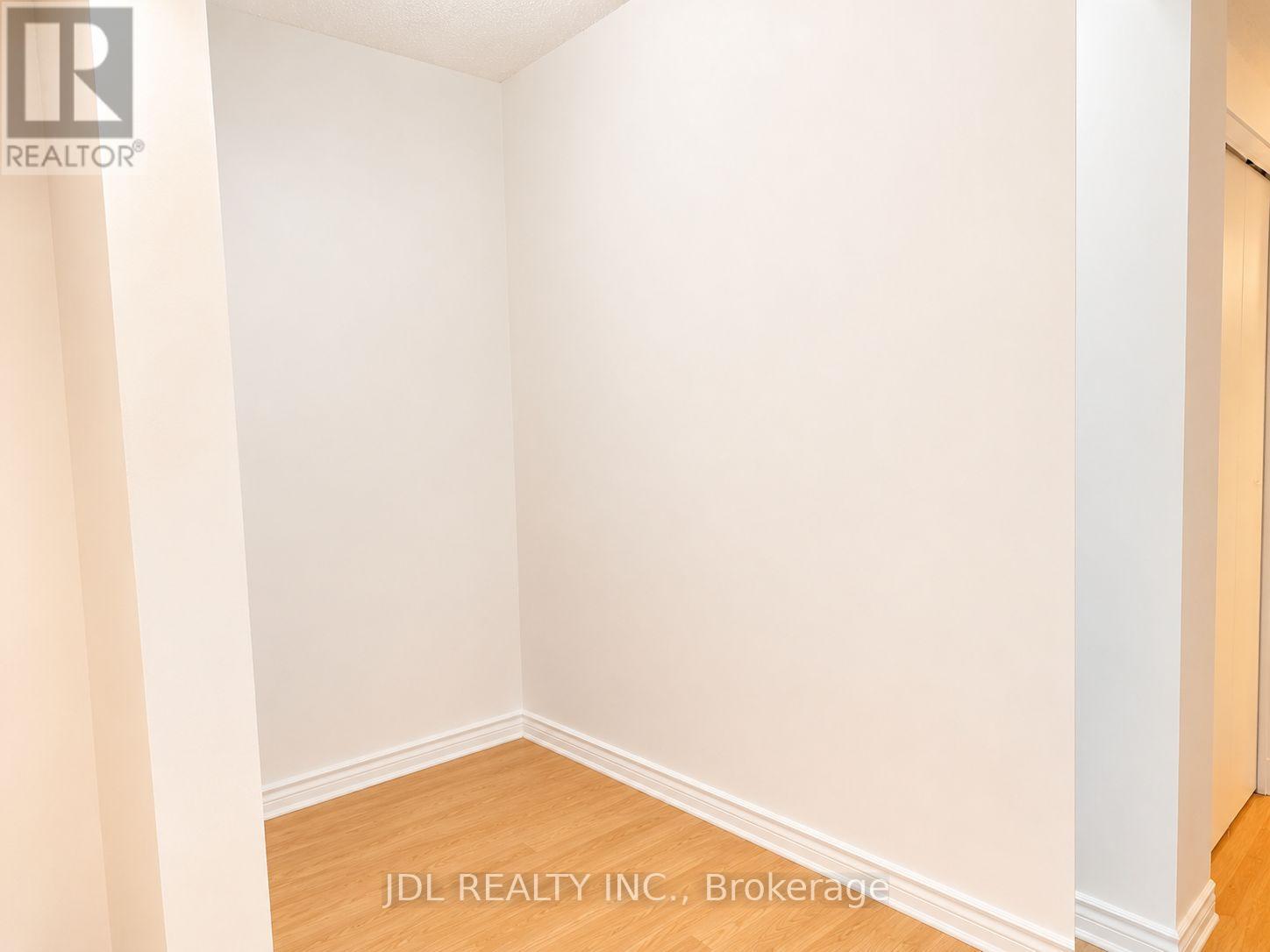 2612 - 761 Bay Street, Toronto, Ontario  M5G 2R2 - Photo 8 - C13225388