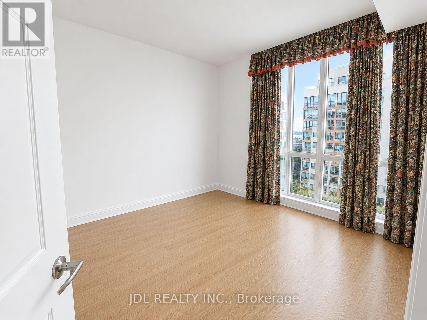 2612 - 761 Bay Street, Toronto, Ontario  M5G 2R2 - Photo 9 - C13225388