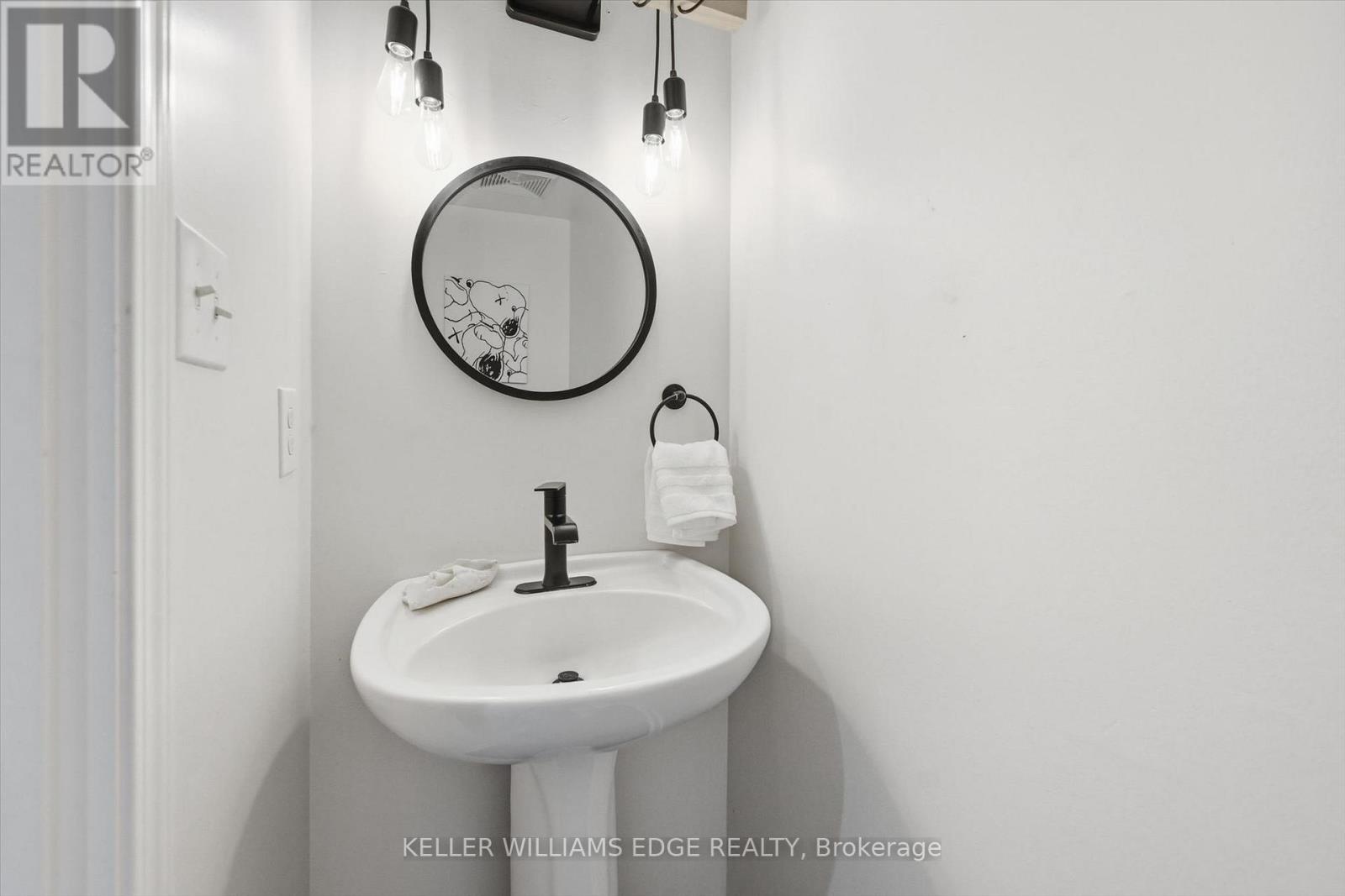 59 Carroll Street, Toronto, Ontario  M4M 3G2 - Photo 9 - E13225382