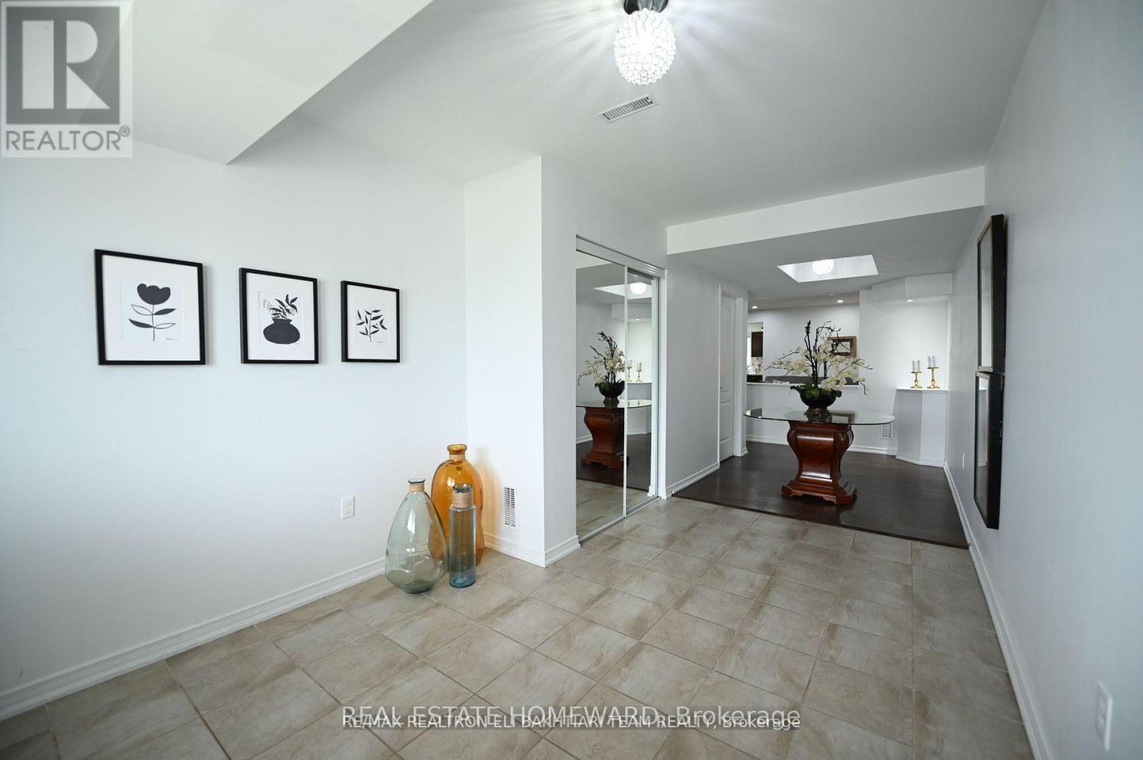 THIRD FLOOR APARTMENT - 1226 LESLIE DRIVE, Innisfil, Ontario