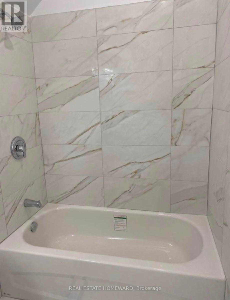 Third Floor Apartment - 1226 Leslie Drive, Innisfil, Ontario  L9S 0G3 - Photo 4 - N13225332