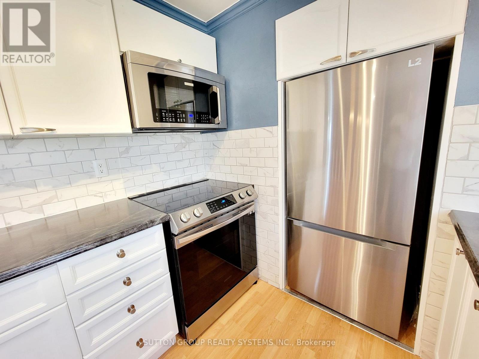 Main Floor - 62 Laidlaw Drive, Barrie (Sunnidale), Ontario  L4N 7W2 - Photo 9 - S13225326