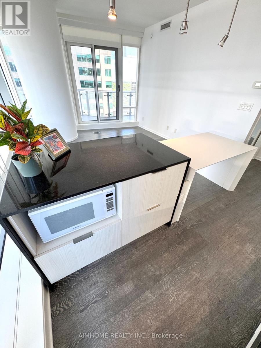 2510 - 1 Bloor Street E, Toronto, Ontario  M4W 0A8 - Photo 18 - C13152358