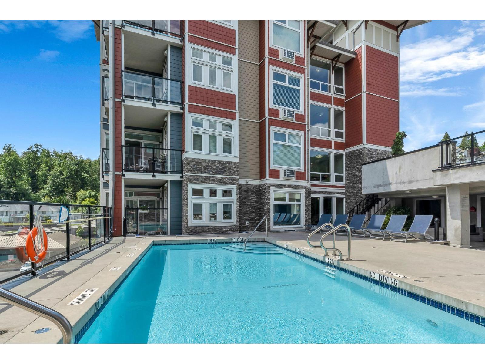 406 2242 Whatcom Road, Abbotsford, British Columbia  V3G 0G3 - Photo 4 - R3130437
