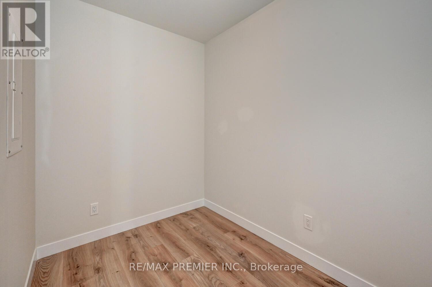 813 - 60 Frederick Street, Kitchener, Ontario  N2H 0C7 - Photo 14 - X13225364