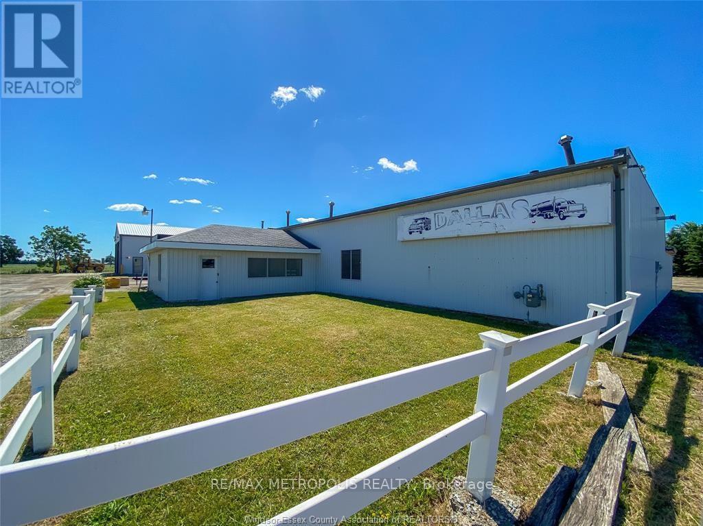 1507 Petrolia Line, St. Clair, Ontario  N0N 1G0 - Photo 19 - X13225406