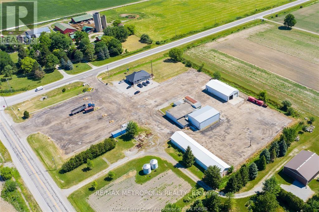 1507 Petrolia Line, St. Clair, Ontario  N0N 1G0 - Photo 4 - X13225406
