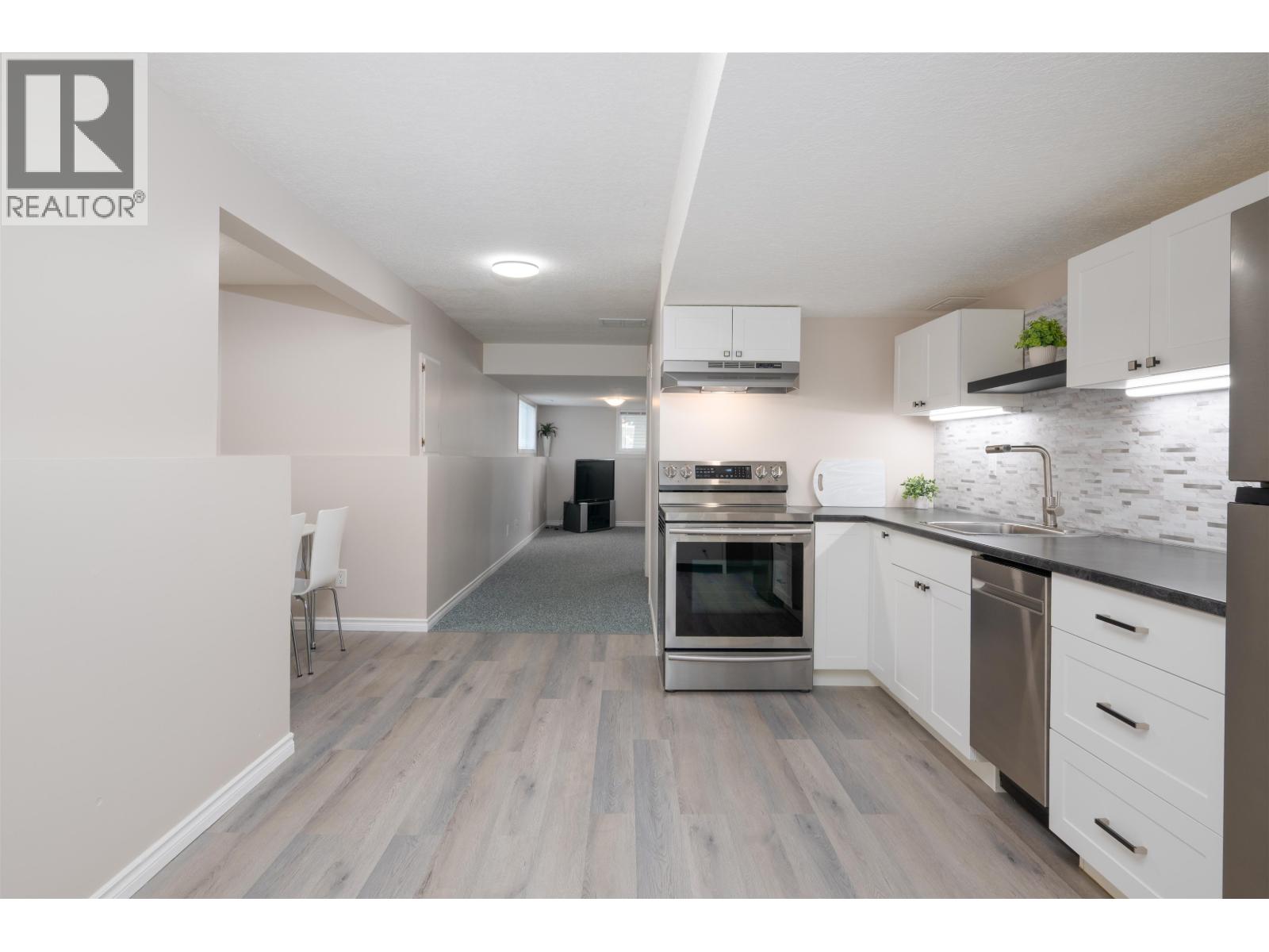 6879 Westmount Drive, Prince George, British Columbia  V2N 6R5 - Photo 28 - R3130678