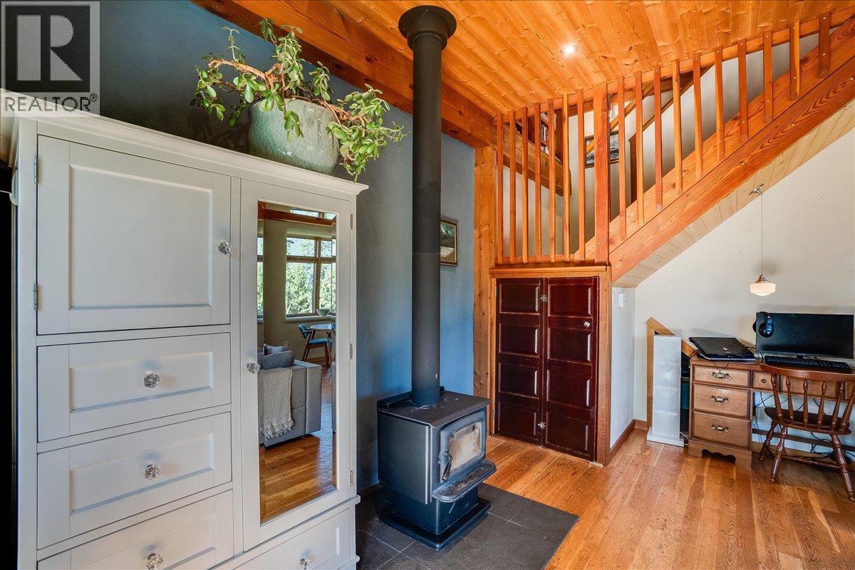 150 Suncrest Road, Pass Creek, British Columbia V1N 4T5 - Photo 22 - 10389604