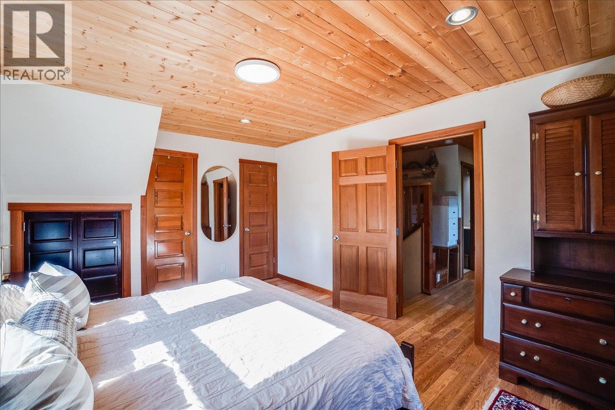 150 Suncrest Road, Pass Creek, British Columbia V1N 4T5 - Photo 26 - 10389604