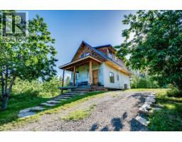 150 Suncrest Road, Pass Creek, British Columbia