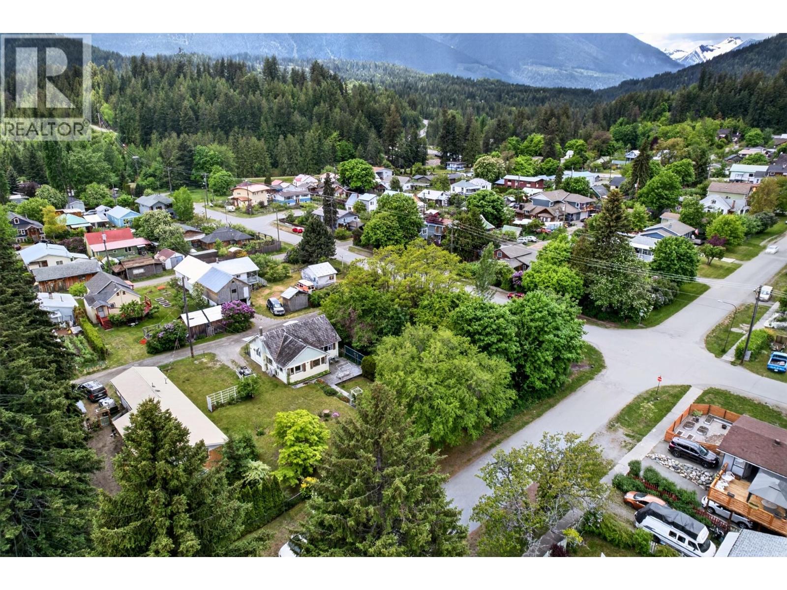 239 B Avenue, Kaslo, British Columbia  V0G 1M0 - Photo 45 - 10389251