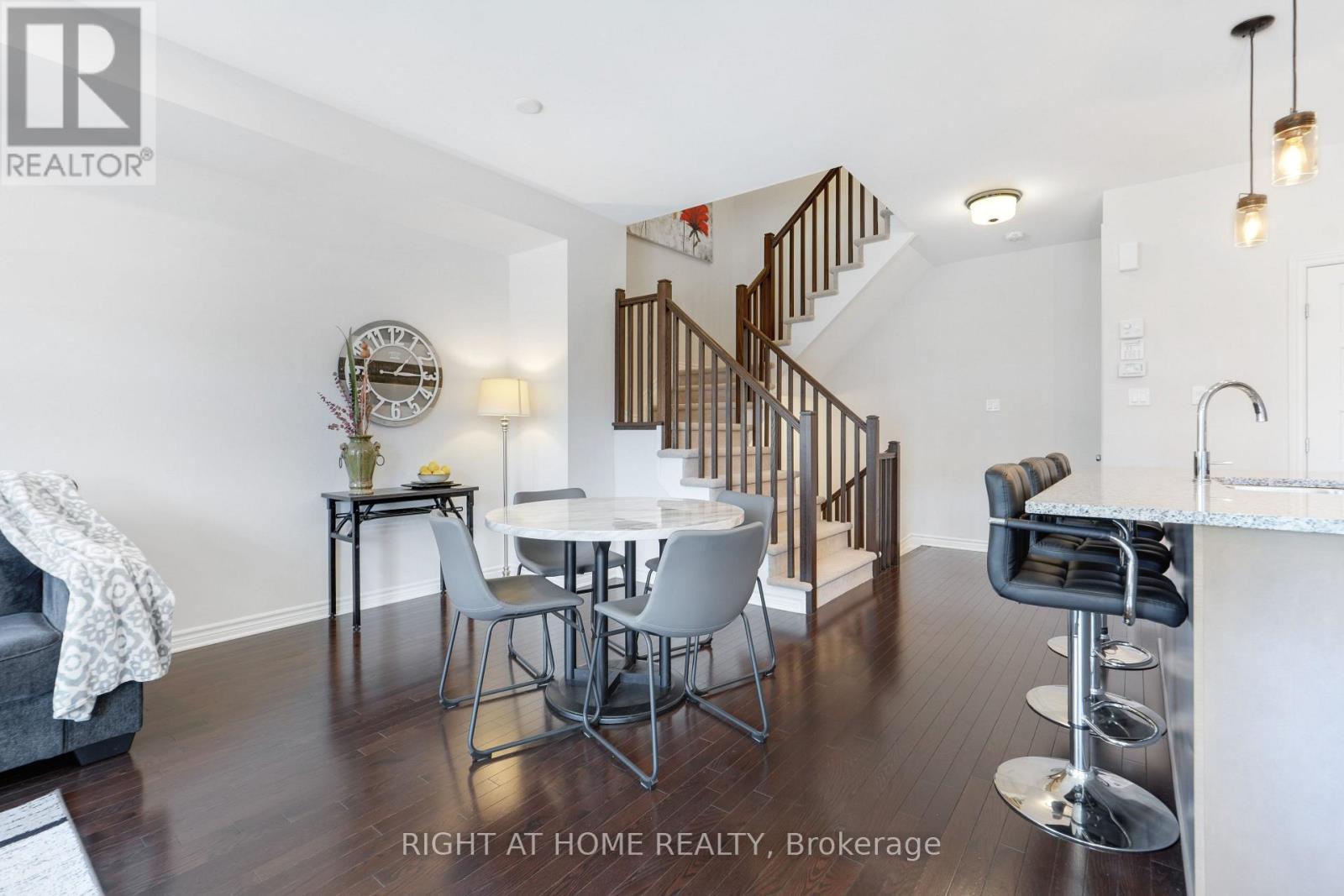 554 Labrador Crescent, Ottawa, Ontario  K1T 0R4 - Photo 9 - X13225446