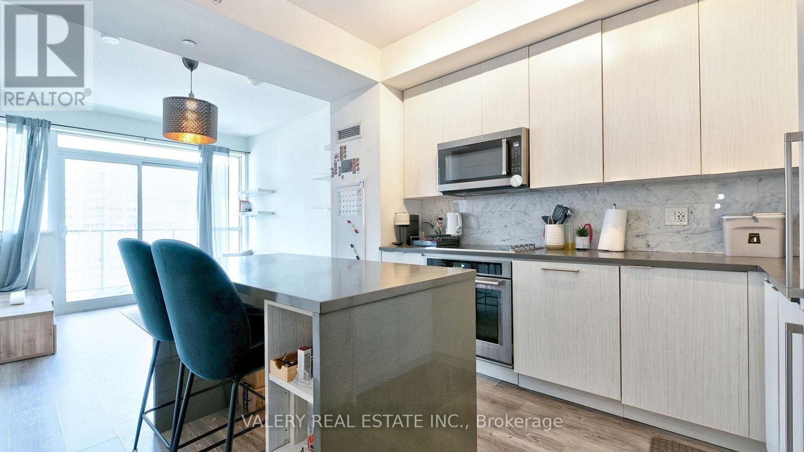 1607 - 38 Iannuzzi Street W, Toronto, Ontario  M5V 0S2 - Photo 10 - C13225426