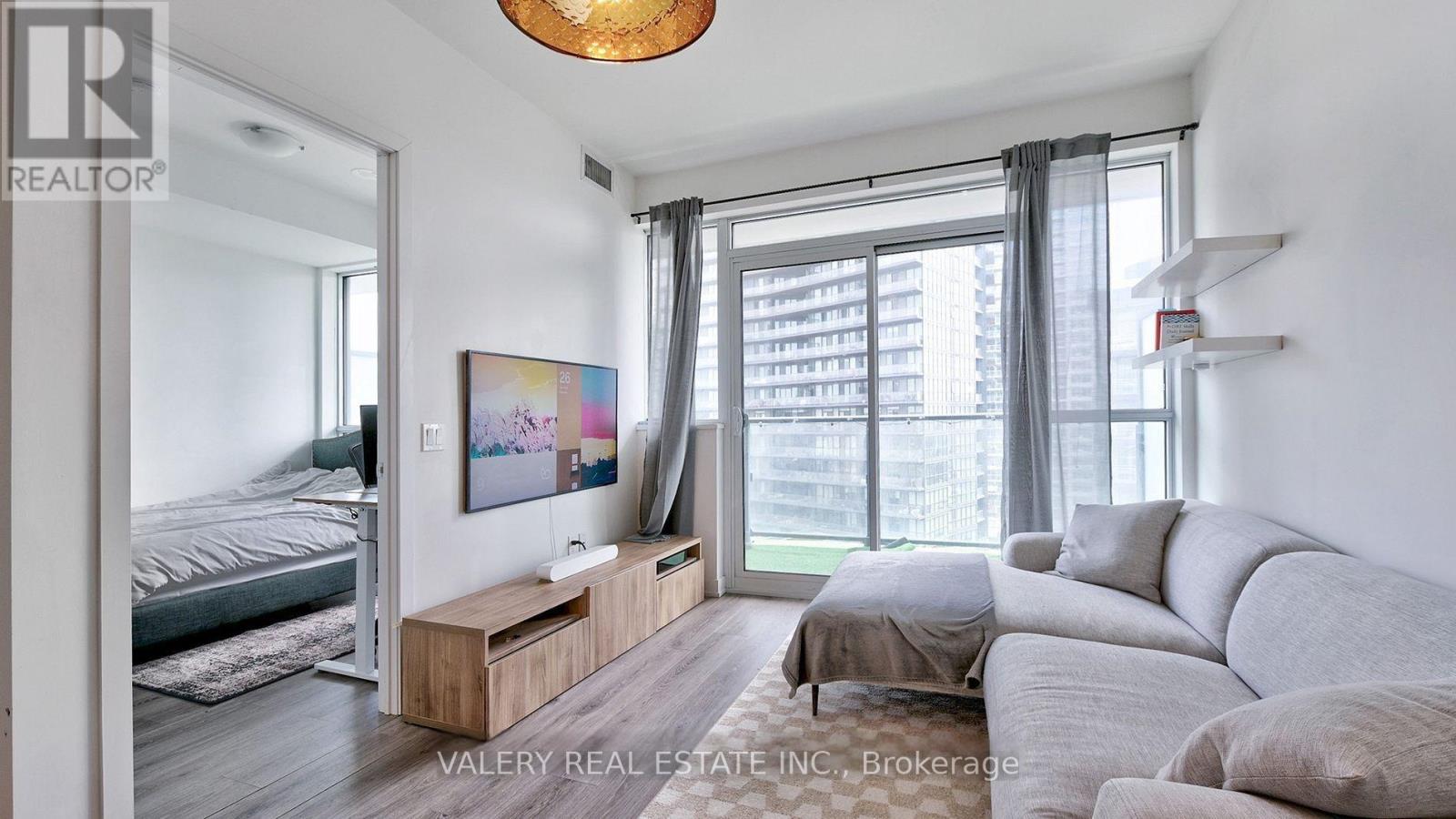 1607 - 38 Iannuzzi Street W, Toronto, Ontario  M5V 0S2 - Photo 11 - C13225426