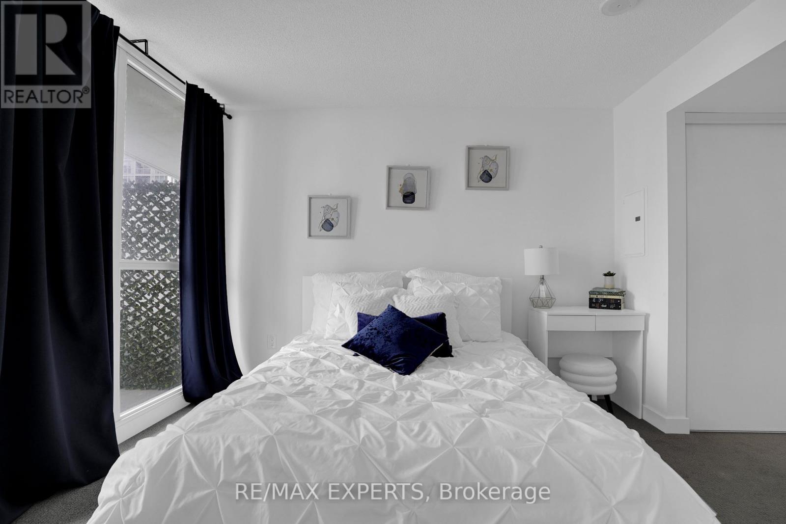 2610 - 75 Queens Wharf Road, Toronto, Ontario  M5V 0J8 - Photo 15 - C13225468