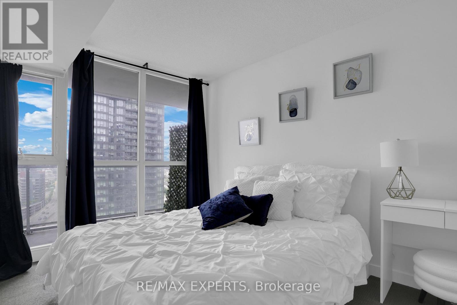2610 - 75 Queens Wharf Road, Toronto, Ontario  M5V 0J8 - Photo 16 - C13225468
