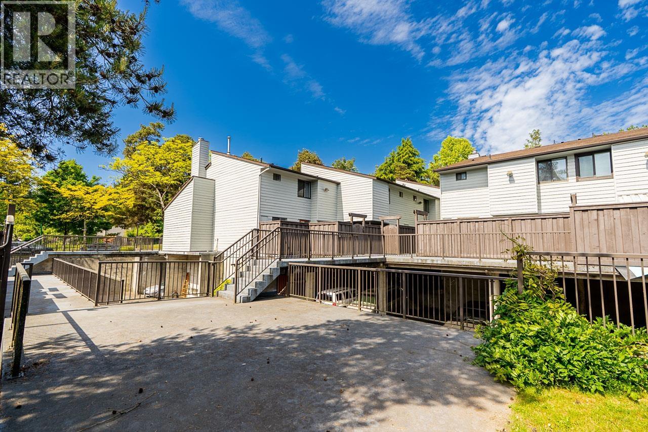 11 3350 Rosemont Drive, Vancouver, British Columbia  V5S 2C9 - Photo 36 - R3130425
