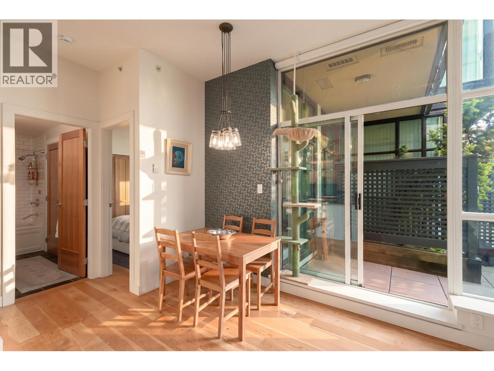 218 2515 Ontario Street, Vancouver, British Columbia  V5T 4V4 - Photo 4 - R3130446