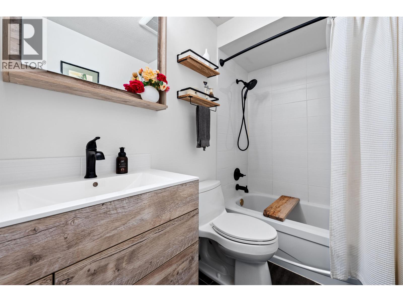 3381 Flagstaff Place, Vancouver, British Columbia  V4S 4K9 - Photo 20 - R3130503