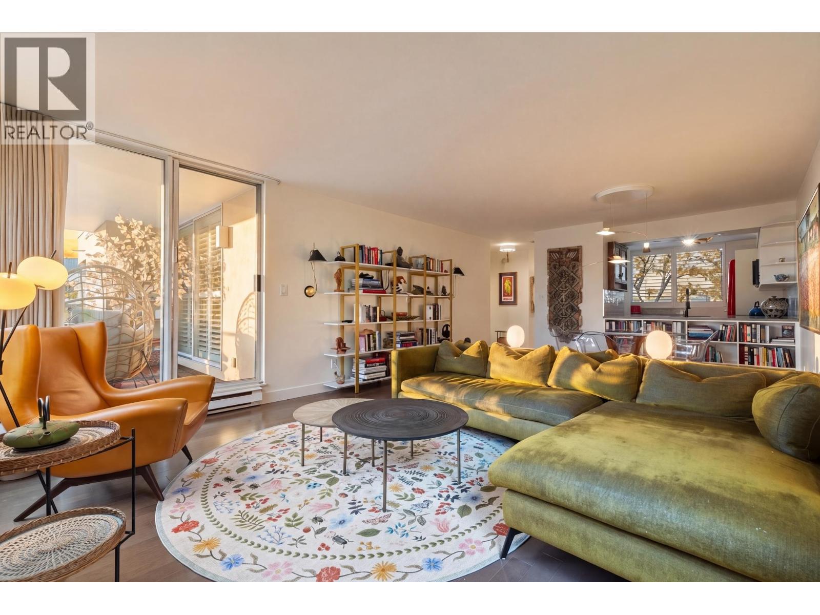 302 1406 Harwood Street, Vancouver, British Columbia  V6G 1X5 - Photo 5 - R3130510