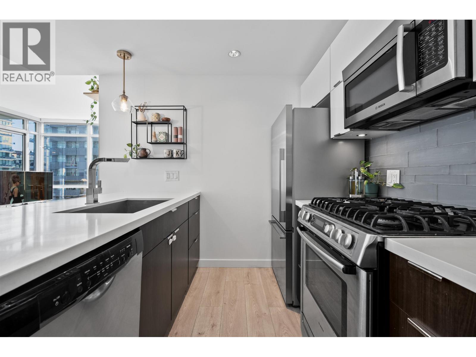 503 1775 Quebec Street, Vancouver, British Columbia  V5T 0E3 - Photo 4 - R3130519