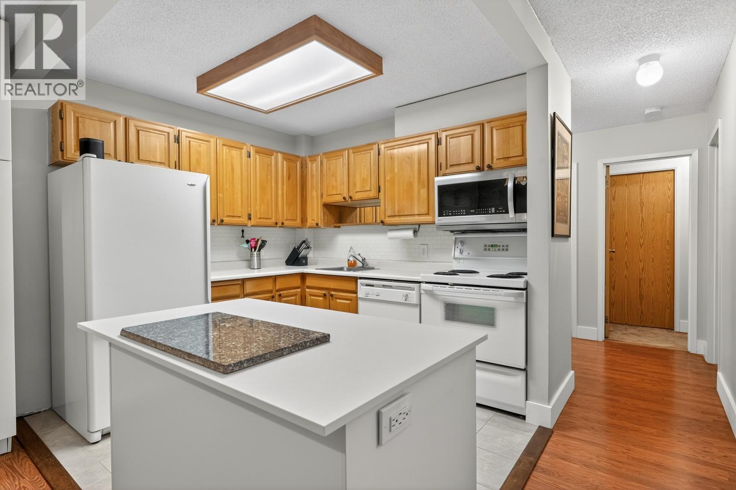 306 550 Eighth Street, New Westminster, British Columbia  V3M 3R9 - Photo 7 - R3130533