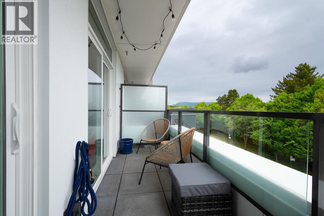 Ph2 979 E 19th Avenue, Vancouver, British Columbia  V5V 3C4 - Photo 13 - R3130551
