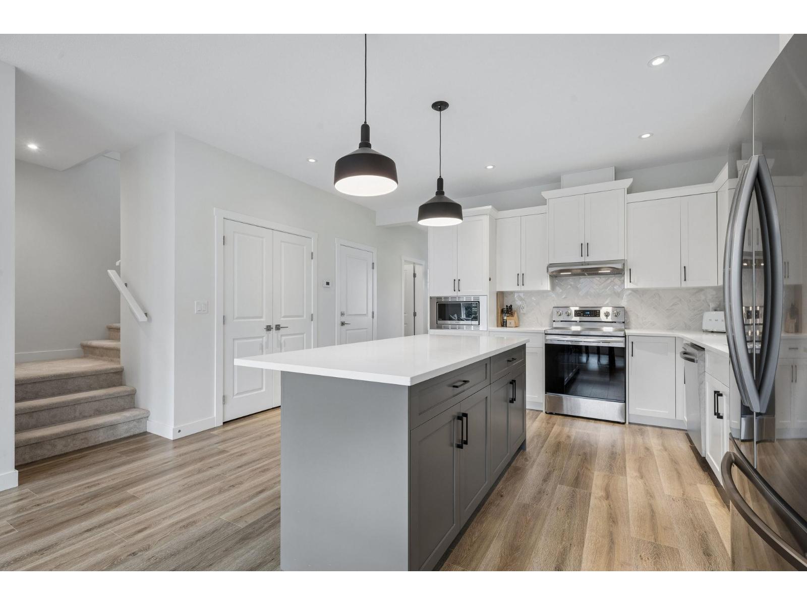 20326 82b Avenue, Langley, British Columbia  V2Y 0Y8 - Photo 13 - R3130682