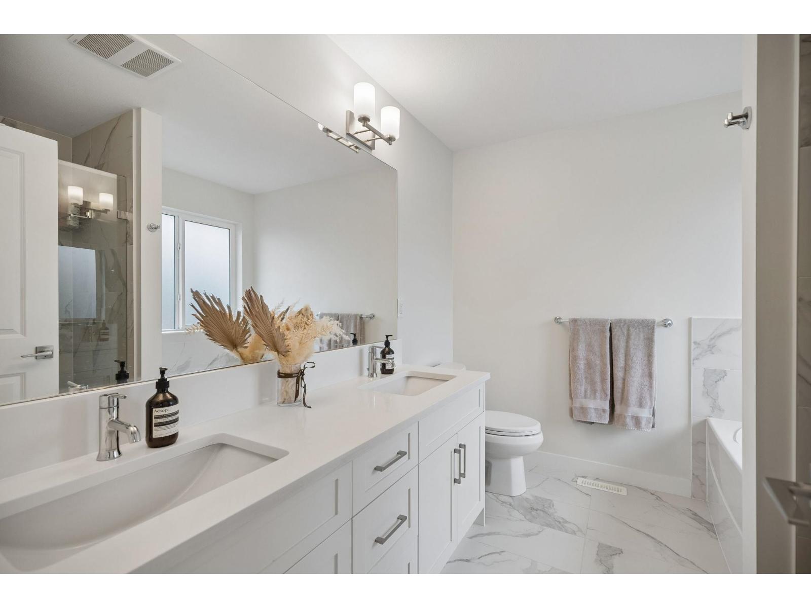 20326 82b Avenue, Langley, British Columbia  V2Y 0Y8 - Photo 17 - R3130682