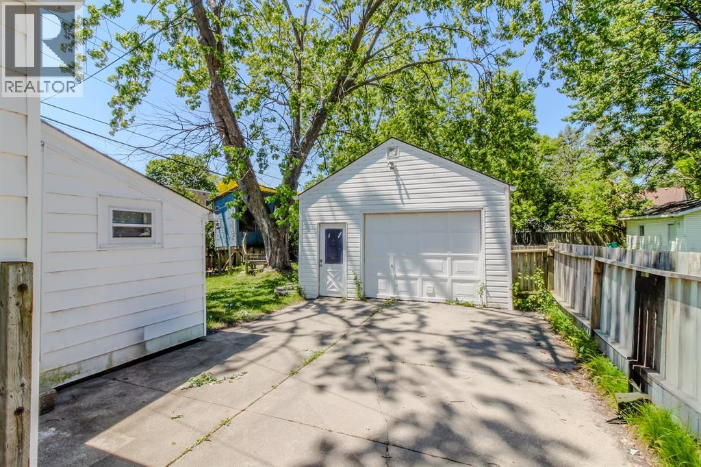 117 Walnut Avenue South, Sarnia, Ontario  N7T 3V5 - Photo 2 - 26012583