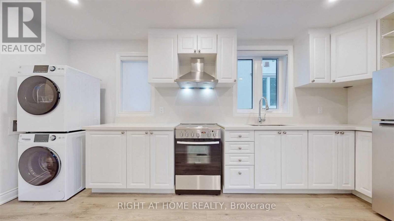 Main - 8 Airley Crescent, Toronto, Ontario  M4J 4H6 - Photo 10 - E13225410