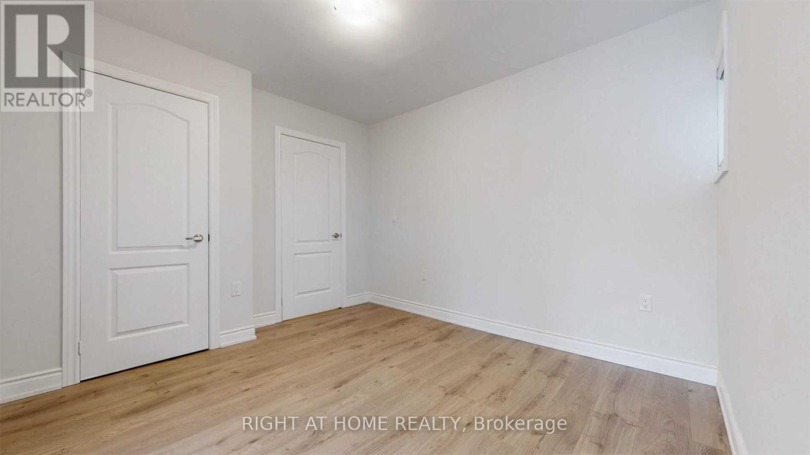 Main - 8 Airley Crescent, Toronto, Ontario  M4J 4H6 - Photo 17 - E13225410