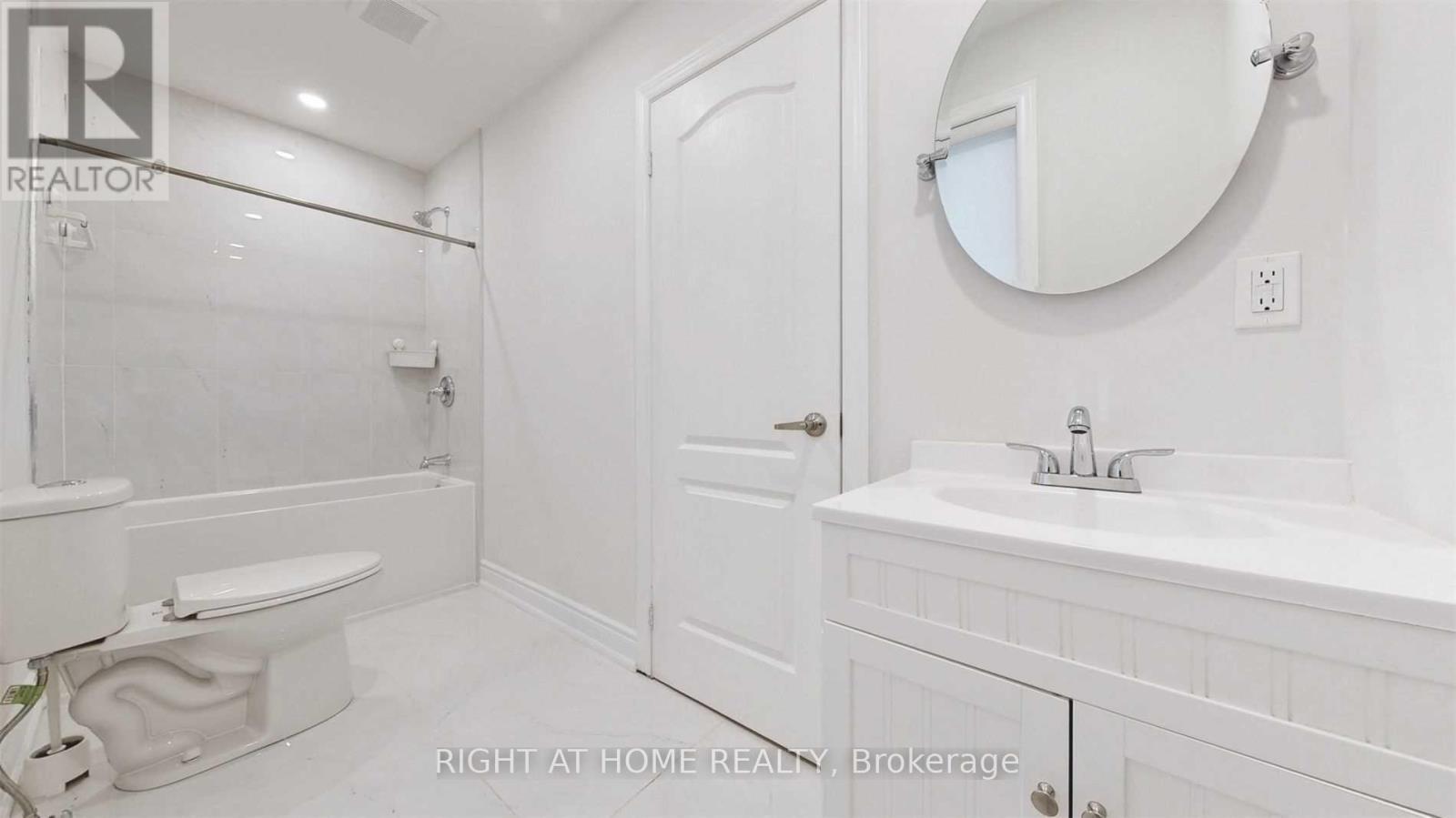Main - 8 Airley Crescent, Toronto, Ontario  M4J 4H6 - Photo 21 - E13225410