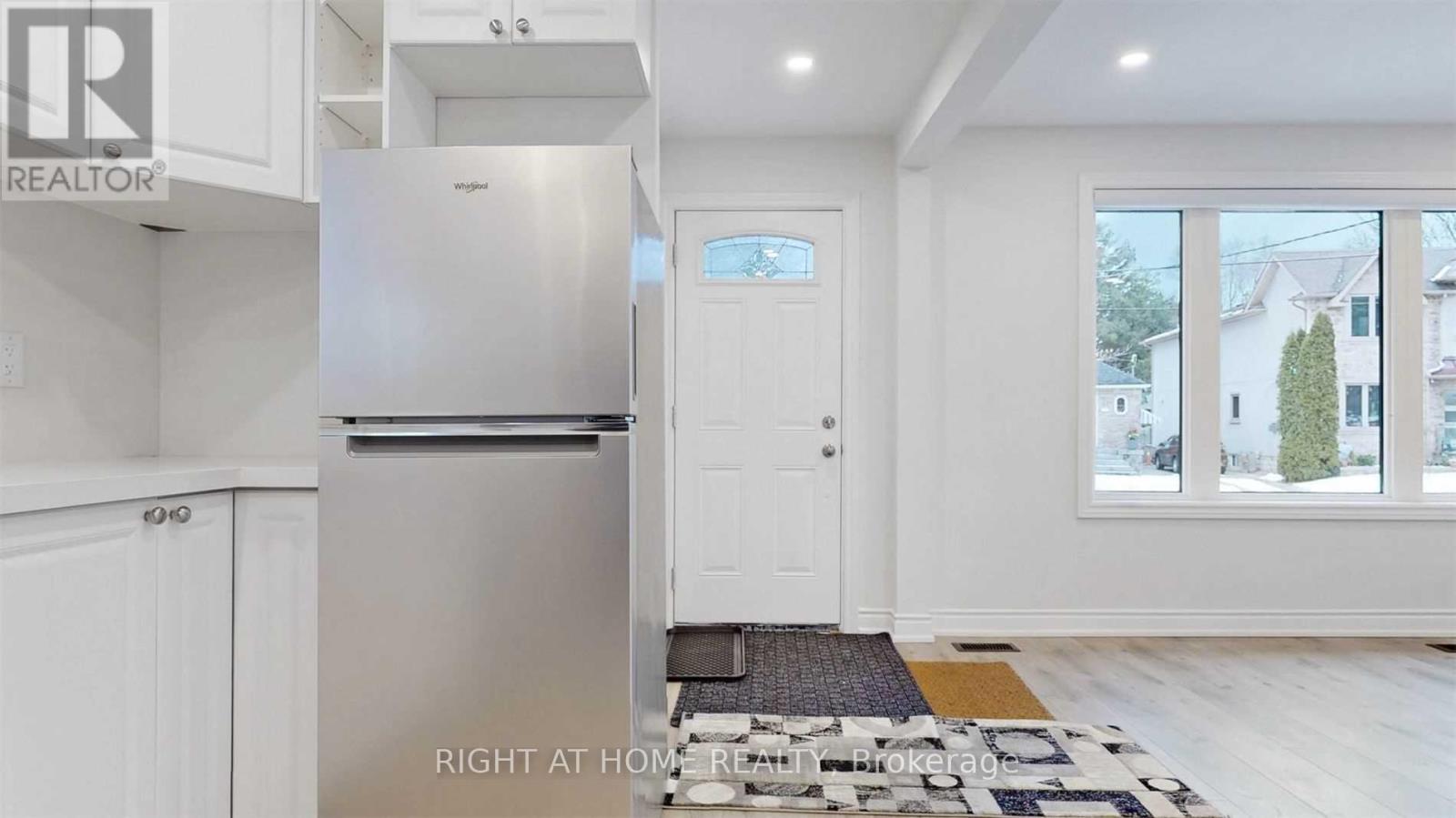 Main - 8 Airley Crescent, Toronto, Ontario  M4J 4H6 - Photo 22 - E13225410