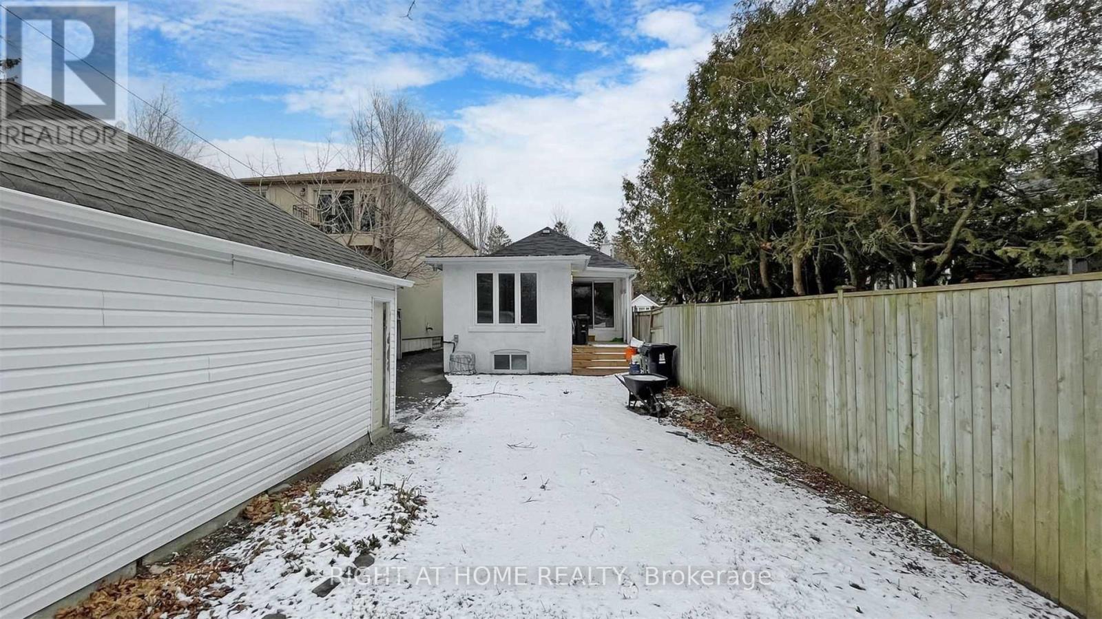 Main - 8 Airley Crescent, Toronto, Ontario  M4J 4H6 - Photo 23 - E13225410