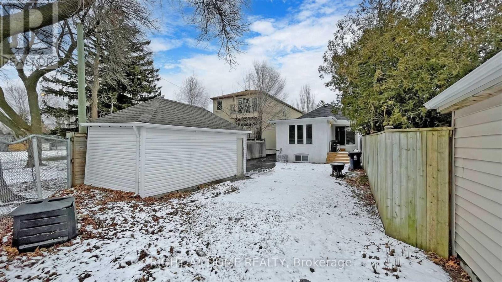 Main - 8 Airley Crescent, Toronto, Ontario  M4J 4H6 - Photo 24 - E13225410