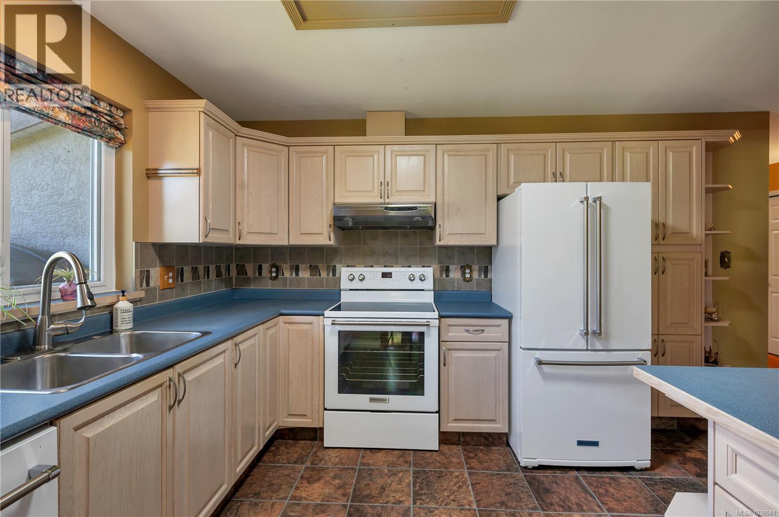 35 2055 Galerno Rd, Campbell River, British Columbia  V9W 6Z1 - Photo 16 - 1038941