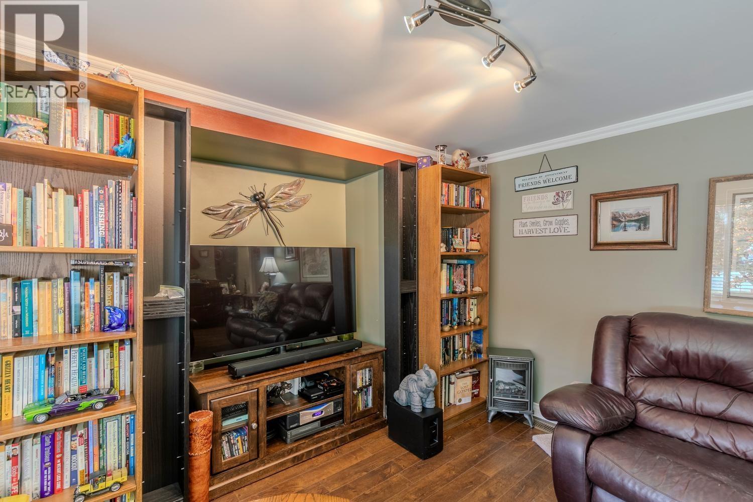 38807 Britannia Avenue, Squamish, British Columbia  V8B 0A7 - Photo 15 - R3130481
