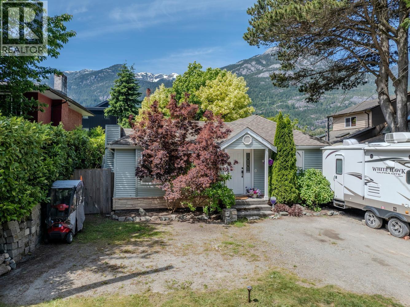 38807 Britannia Avenue, Squamish, British Columbia  V8B 0A7 - Photo 39 - R3130481